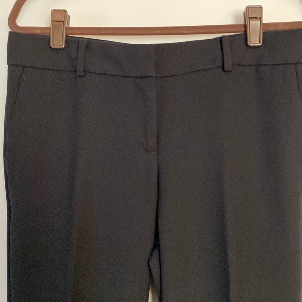 Ann Taylor black ankle/crop pants, size 4